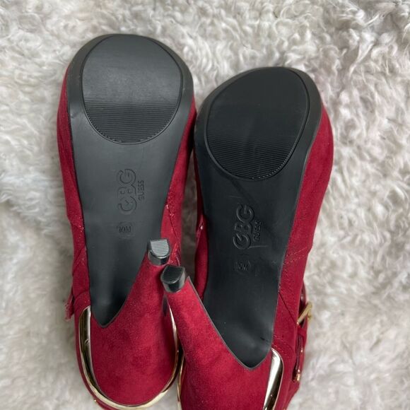 GBG Guess Deeka  Red synthetic suede ankle boots gold tone studs accents SZ10M - Picture 10 of 11